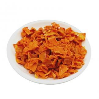 Dehydrated carrots cube 